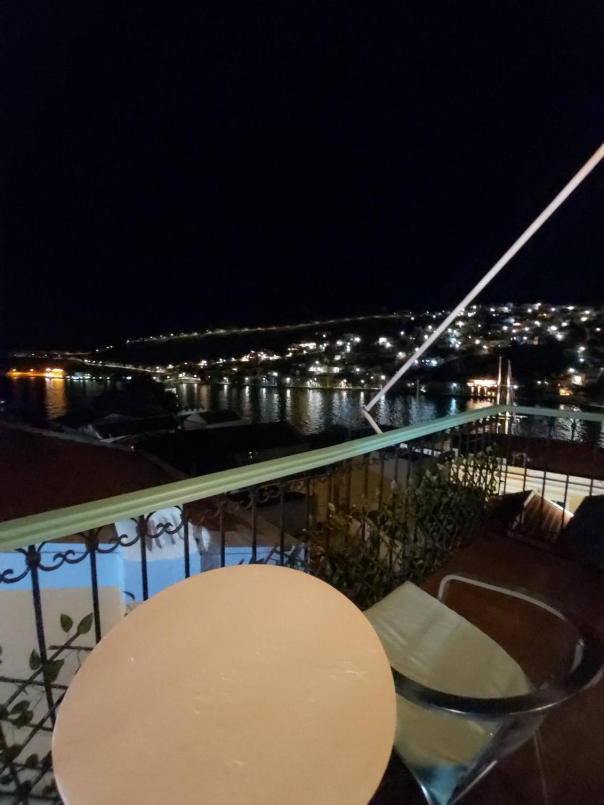 Apartamento 89 Steps Symi Exterior foto